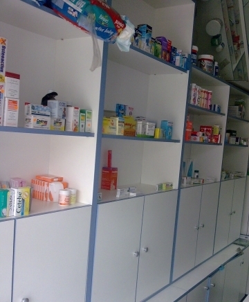 Младост II ЕООД - град Велико Търново | Аптеки, дрогерии и лекарства - снимка 2