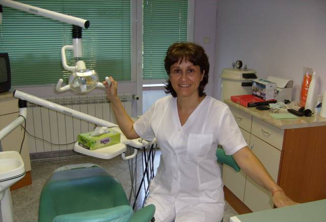 Е.Т."Д-р Вася Стойнева-АПИДП - city of Sofia | Dental Clinics and Offices - снимка 1