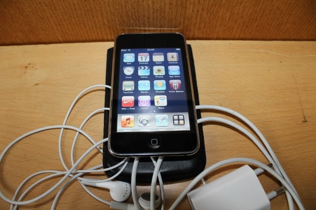 Apple iPod touch 80GB евтин здрав и от истинските Игри - град Видин | Смартфони - снимка 3