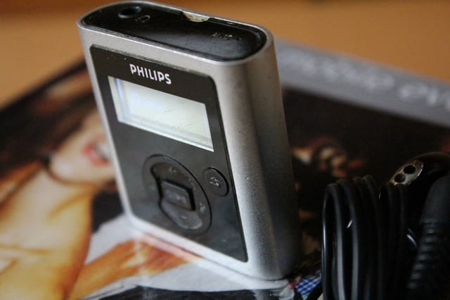 MP3 плейър Philips 4 GB - city of Vidin | Players & Projectors - снимка 5
