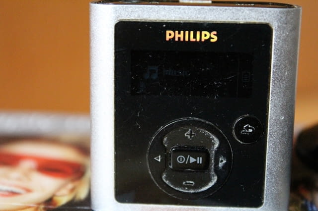 MP3 плейър Philips 4 GB - city of Vidin | Players & Projectors - снимка 7