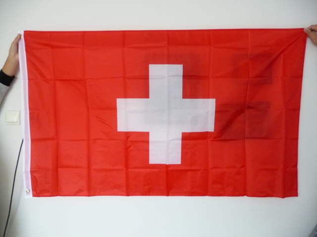 Ново Знаме на Швейцария Swiss щвейцарски часовници ножчета, град Радомир | Други - снимка 1
