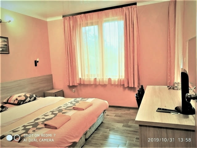 Евтини почивки на Морето във Варна - Стаи и квартири - всяка с баня/WC, климатик, тераса - снимка 11