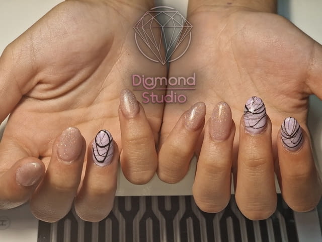 Салон за маникюр Diamond Studio French manicure, Classic pedicure, Machine pedicure - city of Pleven | Manicure & Pedicure - снимка 9