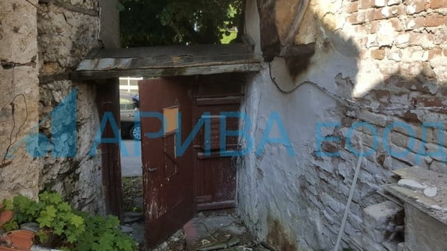 Стара къща с двор в Хасково 1-floor, Brick, 86 m2 - city of Haskovo | Houses & Villas - снимка 5