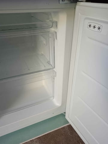 Продавам хладилник с фризер Neo, With bottom freezer compartment, Embeddable - No - city of Pravеts | Refrigerators & Freezers - снимка 1