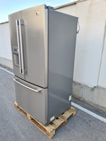 Корейски хладилник с фризер LG GR-F258JTT - 750 л. - WIDE OPEN SPACES - снимка 2