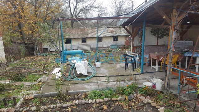 Къща с гараж в с. Стамболийски, област Хасково, село Стамболийски | Къщи / Вили - снимка 4