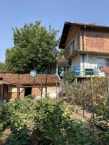 Къща с гараж в с. Стамболийски, област Хасково, село Стамболийски | Къщи / Вили - снимка 9