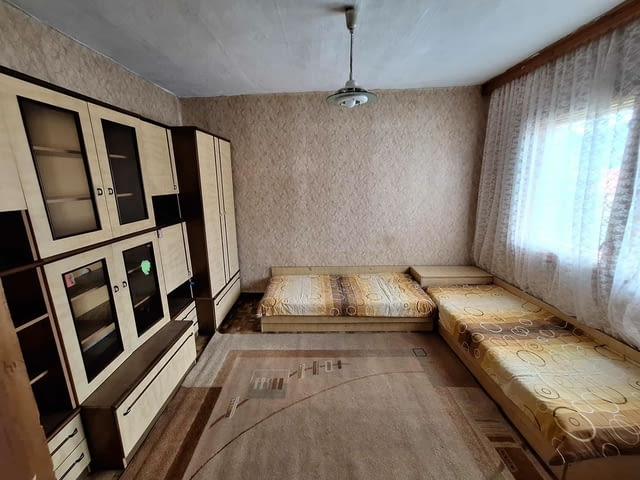 Отдава се под наем самостоятелен етаж от къща, city of Smolyan | Houses & Villas - снимка 4
