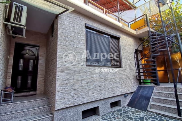 Къща за продажва в центъра на гр. Сандански 2-етажна, Тухла, 149 м2 - град Сандански | Къщи / Вили - снимка 2