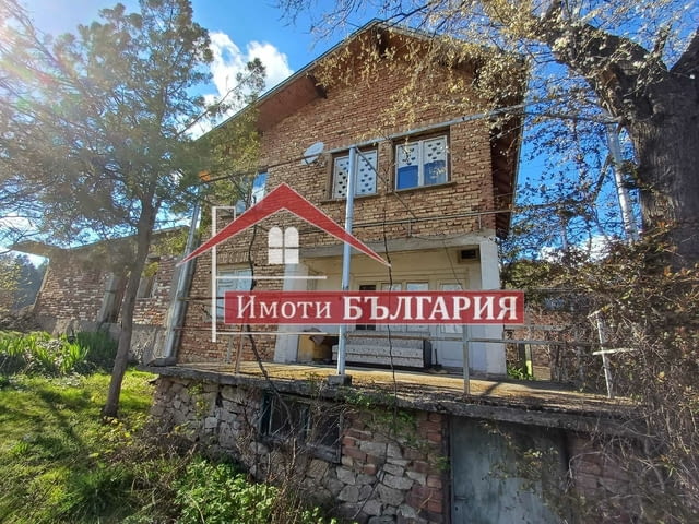 Къща на два етажа в гр.Клисура, общ.Карлово, обл.Пловдив, city of Klisura - снимка 1