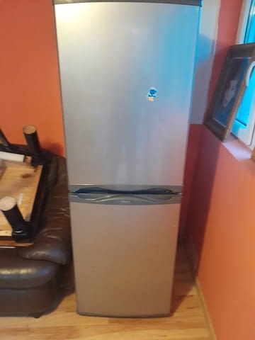 Хладилник с фризер Hotpoint-Ariston, С две врати, За вграждане - Не - град Велико Търново | Хладилници / Фризери - снимка 1
