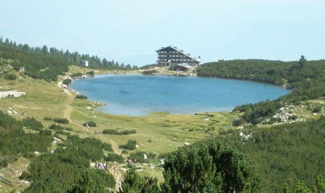 Безбог - Добринище - село Добринище | Курортни селища и комплекси