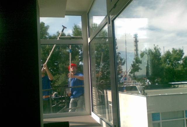 "блясък-28" ООД - град Бургас | Почистване и поддръжка