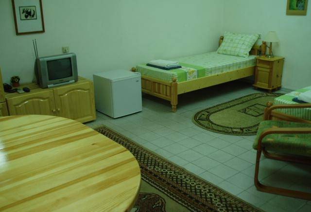 Пламена - 2004 ЕТ - град Кърджали | Частни квартири - снимка 3