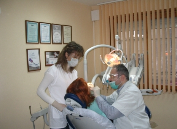 Прима Дент ЕООД - град Бургас | Стоматологични клиники и кабинети - снимка 2