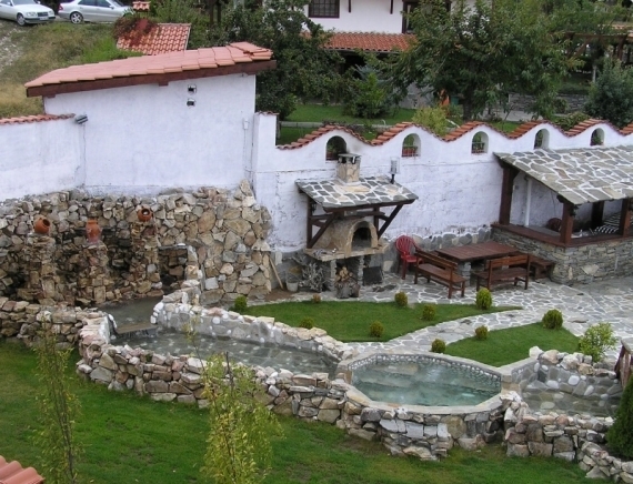 "Венера Найс" - град Бургас | Ландшафт и озеленяване - снимка 1
