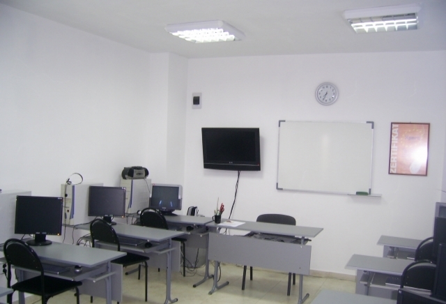 Фондация Английски клуб - град Търговище | Езикови школи - снимка 2