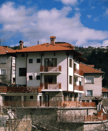 "Планински Рай" ЕООД - село Момчиловци | Туристически услуги и обслужване - снимка 2