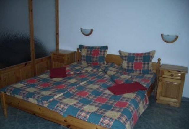 Вълчеви - град Созопол | Частни квартири - снимка 1