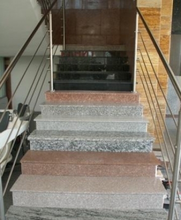 Юнан Груп- Стъпала И Плочи От Гранитваровикмебели За Дома И Офиса - снимка 1