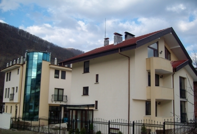 Семеен хотел Зорница - село Рибарица | Хотели - снимка 3