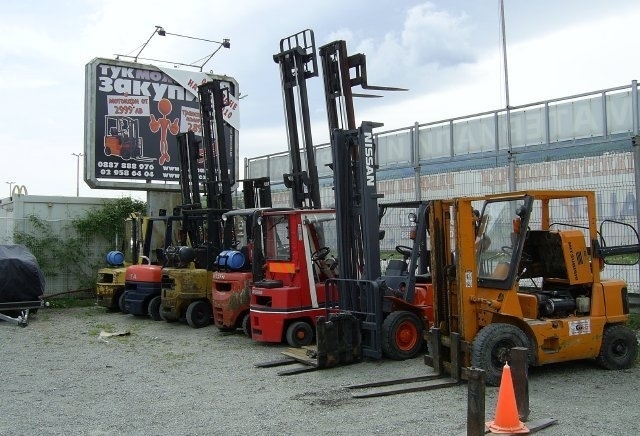 Кандекс ЕООД - град София | Асансьори и подемни съоръжения - снимка 2