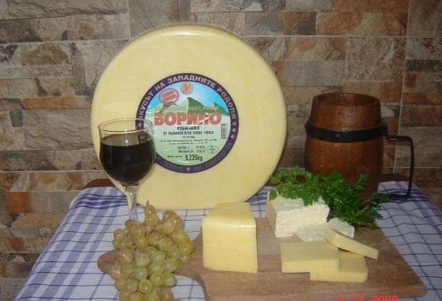 Ет"улан"-Борино - село Борино | Мляко и млечни изделия - снимка 6