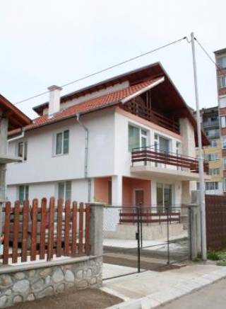 Бию Сист ЕООД - град Самоков | Дограма и врати - снимка 3