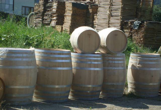 ЕТ"Йордан Камджилов-БАДЕН-1", city of Sapareva bania | Vine, Wine and Wineries - снимка 4