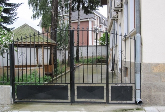 Renco - град Троян | Дограма и врати - снимка 6