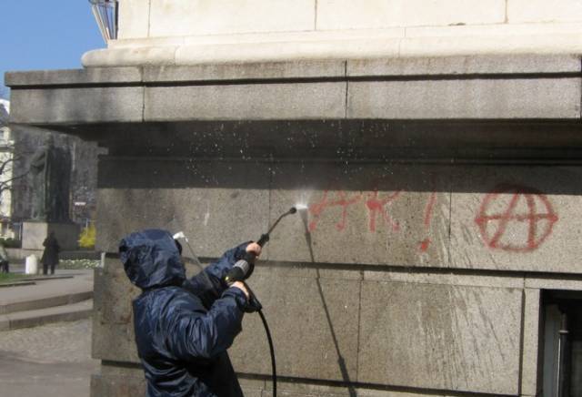 Еколукс ЕООД - град Казанлък | Почистване и поддръжка - снимка 6