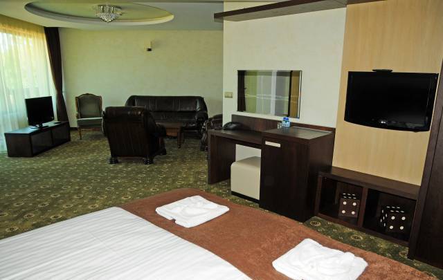 Парк Хотел ИЗИДА - city of Dobrich | Hotels - снимка 3