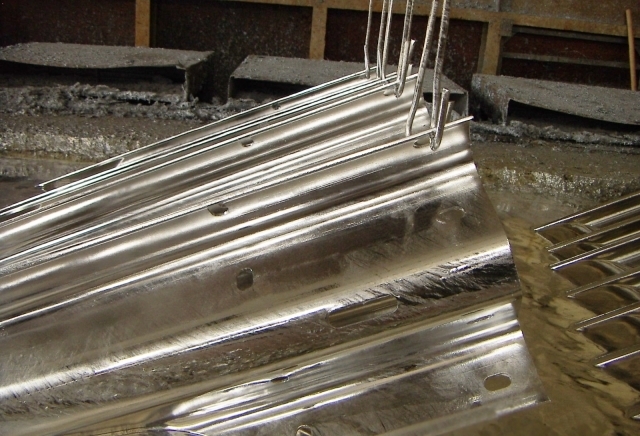 Завод за горещо поцинковане - град Пловдив | Металургия и металолеене - снимка 3