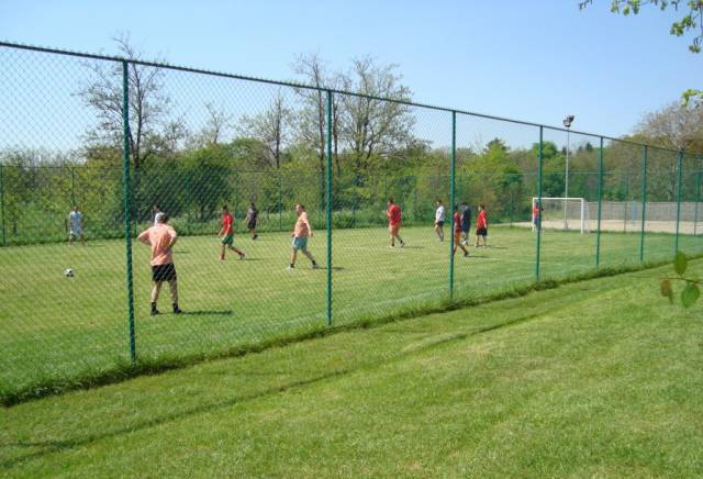 Еконт клуб оод - град Русе | Спортни съоражения и комплекси - снимка 1