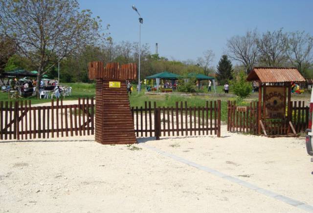 Еконт клуб оод - град Русе | Спортни съоражения и комплекси - снимка 5