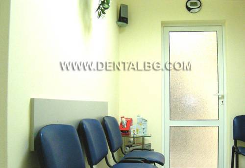 Студио за дентална естетика "Брилянт Дент, град София | Стоматологични клиники и кабинети - снимка 4