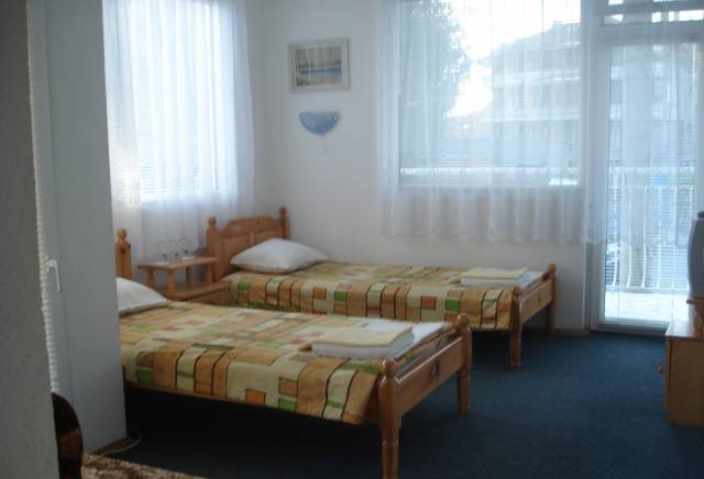 ТАЛИГАРОВ ЕООД гр. Поморие - град Поморие | Частни квартири - снимка 4