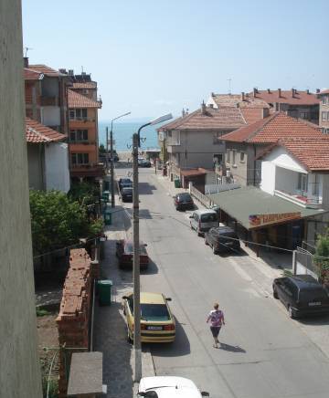 ТАЛИГАРОВ ЕООД гр. Поморие - град Поморие | Частни квартири - снимка 6