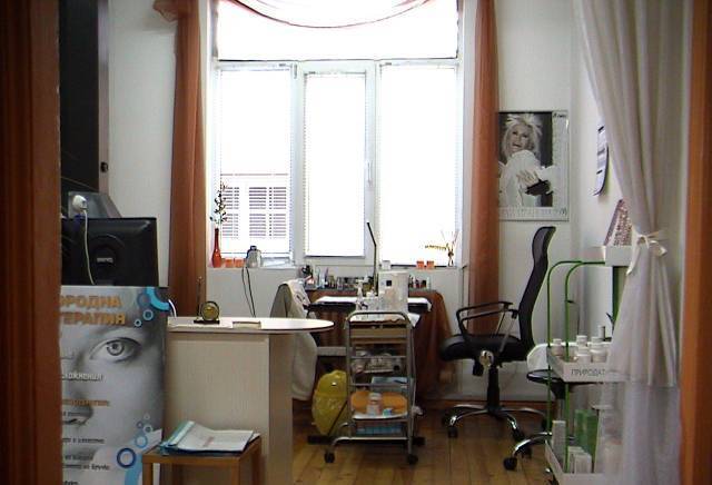 АКТ БЮТИ студио - град София | Фризьорски и бюти салони - снимка 4