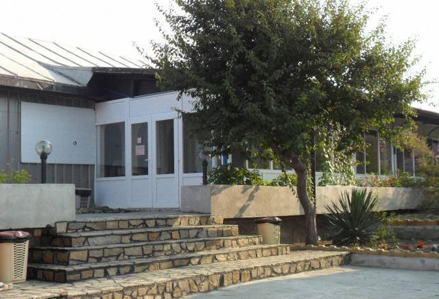 БУНГАЛА - 'ДАЛАС"-почивна станция, град Поморие | Курортни селища и комплекси - снимка 1