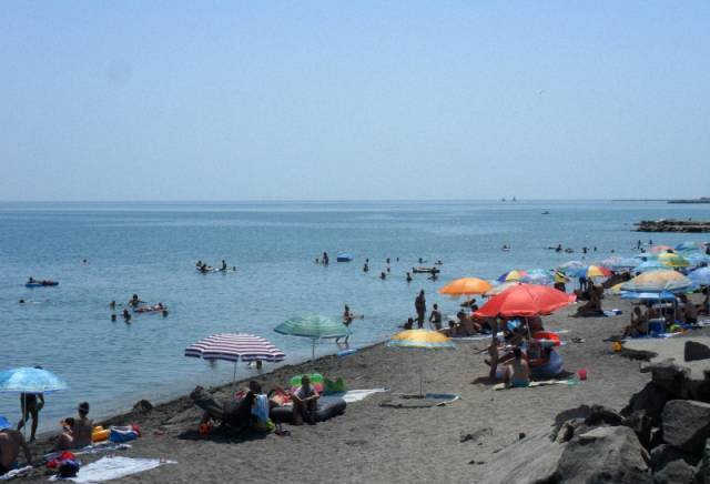 БУНГАЛА - 'ДАЛАС"-почивна станция, град Поморие | Курортни селища и комплекси - снимка 6