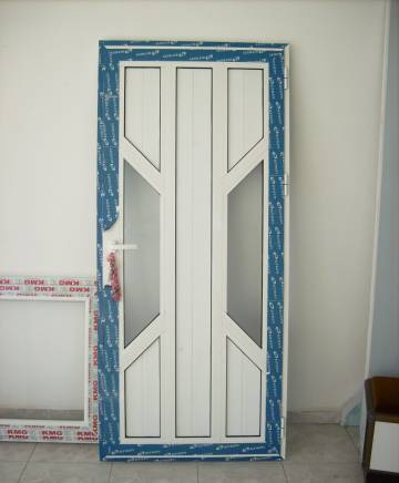 Ет'ивайло Денчев 87 - град Генерал-Тошево | Дограма и врати - снимка 2