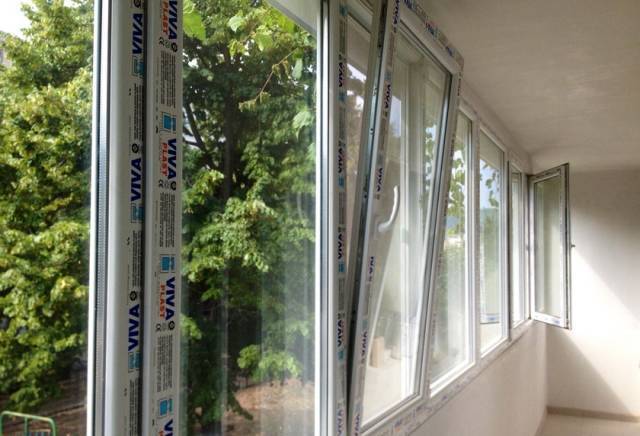 Изопласт ЕООД - град Варна | Дограма и врати - снимка 2