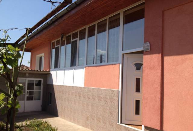 Изопласт ЕООД - град Варна | Дограма и врати - снимка 3