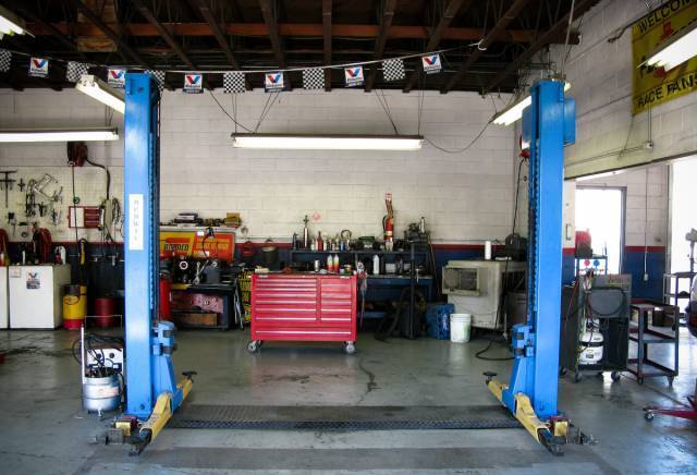 Автосервиз - ADAC - city of Sofia | Service Workshops - снимка 6