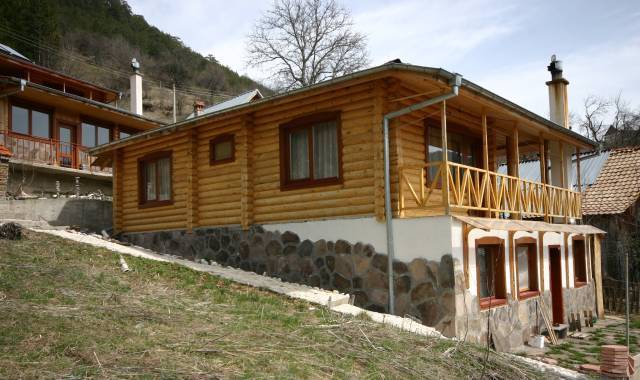 Къща за гости с.Солища - city of Smolyan | Private Rentals - снимка 2