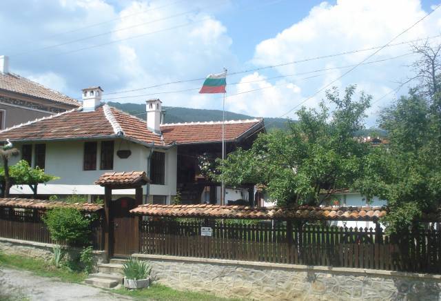 Дядовата къща в гр. Елена - град Елена | Хотели - снимка 6