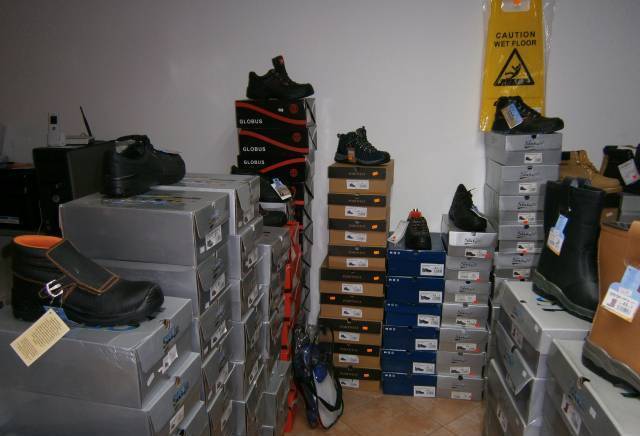 И.О.Н. Груп ООД - град София | Търговски центрове и базари - снимка 2